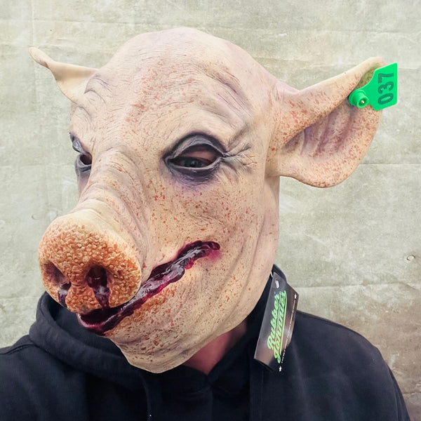 Masque de cochon coupé en sang