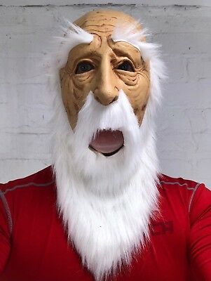 Masque de vieil homme à longue barbe