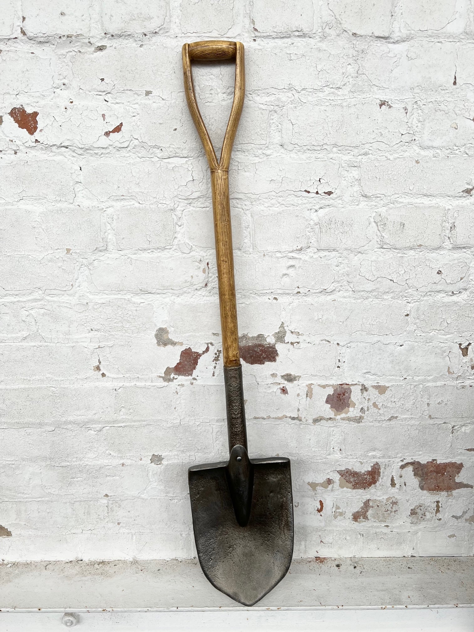 Grave digger store shovel