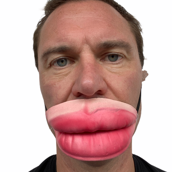 Demi-masque grandes lèvres